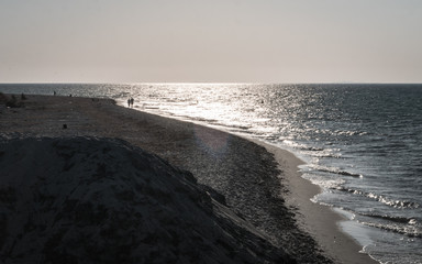 Plage au coucher du soleil