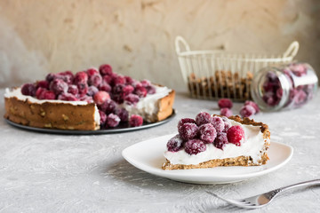 Cranberry meringue with cream cheese for the New Year's table