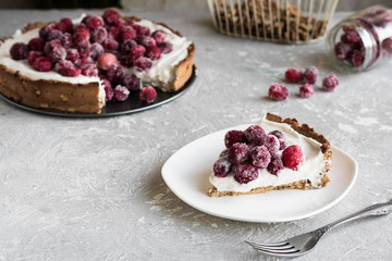 Cranberry meringue with cream cheese for the New Year's table
