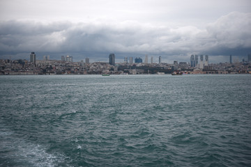 Obraz premium Dramatic Day and Dreamy clouds at Istanbul Bosphorus