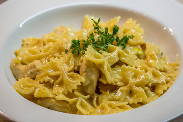 Nudeln in feiner Sahnesauce