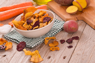 Mixed vegetable crisps.