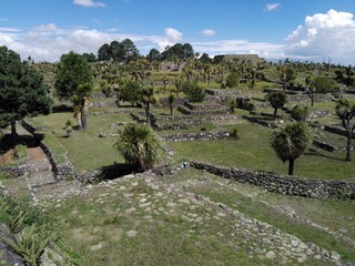 Fototapeta na wymiar Zona arqueológica de Cantona, Mexico
