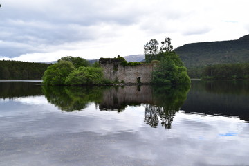 Fototapeta na wymiar Loch Eilein Scotland