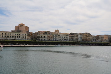 Fototapeta premium Port and Foro Vittorio Emanuele II in Ortigia Syracuse, Sicily Italy 