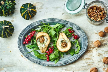 Baked Pears with Gorgonzola and Honey