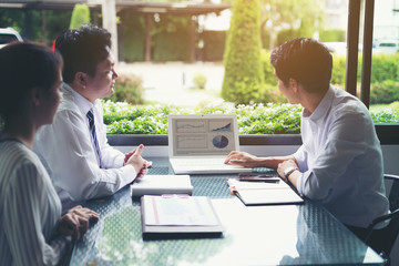 Group business meetings to brainstorm, analyze and plan for marketing.