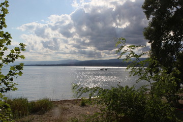 fotos de paisajes varios arboles lagos cielos 
