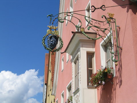 Zunftzeichen bzw. Zunft Zeichen mit Weintraube