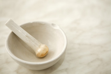 Pharmaceutical mortar and pestle for the preparation of drugs