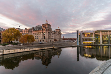 Regierungsviertel in Berlin an einem Wintermorgen