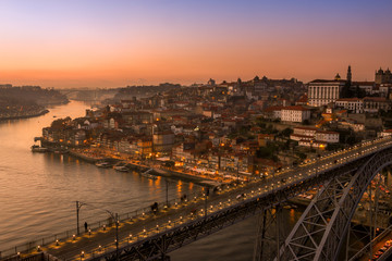 Fototapeta na wymiar Porto Portugal D Luis Bridge