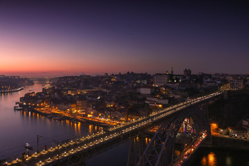 Fototapeta na wymiar Porto Portugal D Luis Bridge