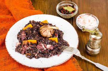 Wild black rice with meat