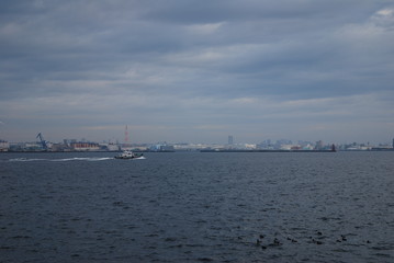 横浜港