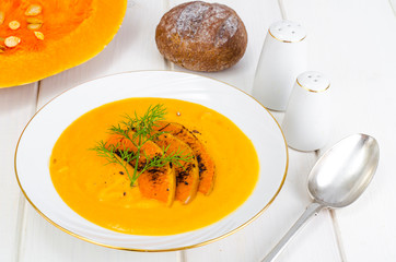 Creamy pumpkin cream soup