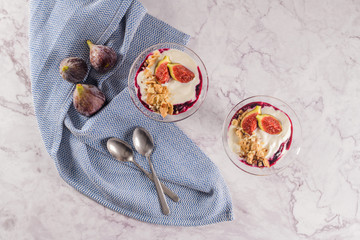 Figs pudding parfait with yogurt