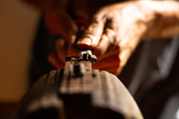 Luthier