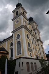 Fototapeta na wymiar Kirche Hopfgarten im Brixental