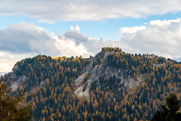 Obraz premium Colorful scenic view of majestic Dolomites mountains in Italian Alps.