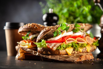 Classic BLT sandwiches