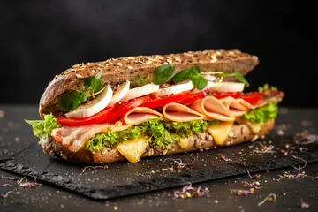 Fototapeten Klassische BLT-Sandwiches © George Dolgikh