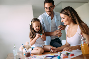 Obraz na płótnie Canvas Happy family having fun time at home