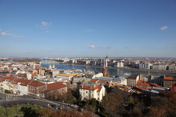 Fototapeta na wymiar The beauties of Budapest