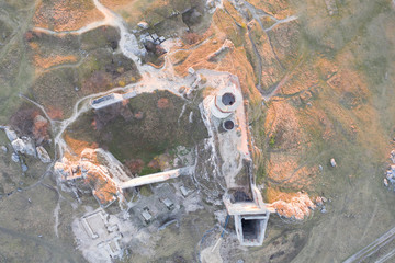 Obraz premium ruiny średniowiecznego zamku o zachodzie słońca Olsztyn