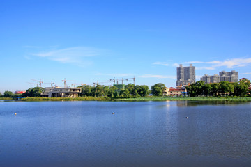 Obraz premium city scenery in the North River Park