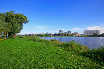 city scenery in the North River Park