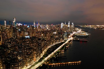 Naklejka premium Manhatten Aerial View Night Hudson 