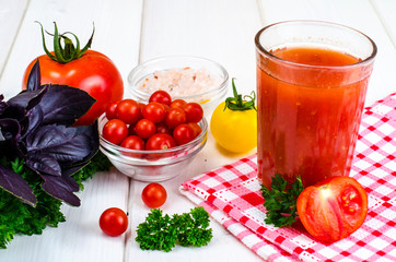 Natural freshly squeezed tomato juice in glass