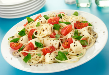 SPAGHETTI CAPRESE