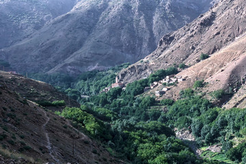 Obraz premium town in a valley