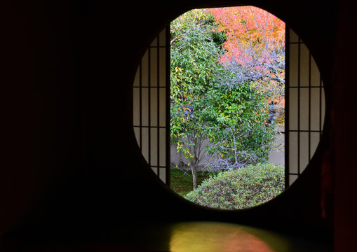 471 Best 丸窓 Images Stock Photos Vectors Adobe Stock