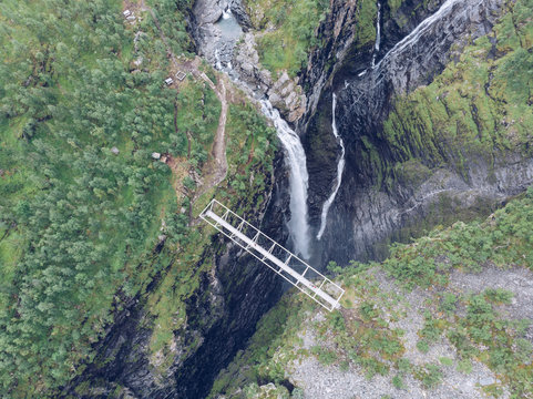 รูปภาพRavine – เลือกดูภาพถ่ายสต็อก เวกเตอร์ และวิดีโอ282,921 | Adobe Stock