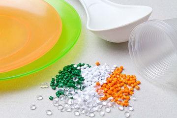 Polyethylene granules and disposable tableware made of polyethylene, polypropylene. BPA FREE
