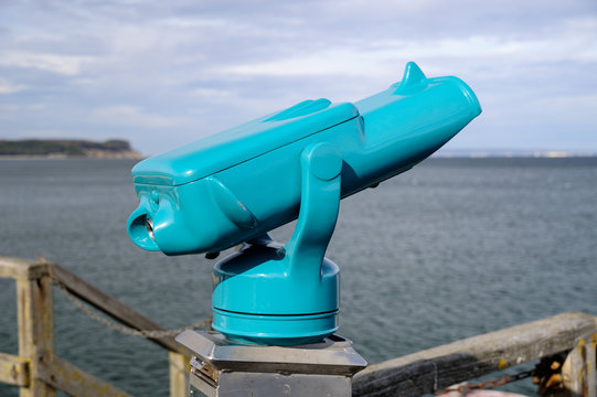 Europa, Deutschland, Mecklenburg-Vorpommern, Landkreis Vorpommern-R&uuml;gen, G&ouml;hren, Fernglas auf der Seebr&uuml;cke