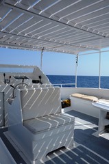 Bateau sur le site de plongée de Marsa Shona (Mer Rouge - Sud de l’Egypte)
