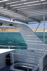 Bateau sur le site de plong&eacute;e de Marsa Shona (Mer Rouge - Sud de l&rsquo;Egypte)
