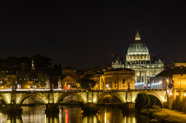 Fototapeta na wymiar Night view at Saint Peter cathedral in Vatican