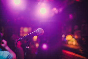 Obraz na płótnie Canvas Microphone. Microphone close-up. A pub. Bar. A restaurant. Classical music. Music.