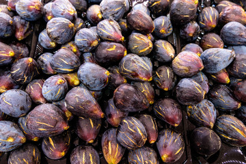 Fototapeta na wymiar Date palm fruits in a French market