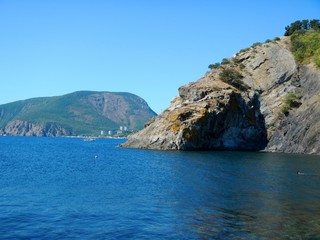 Fototapeta premium Beautiful view from the sea to the rock