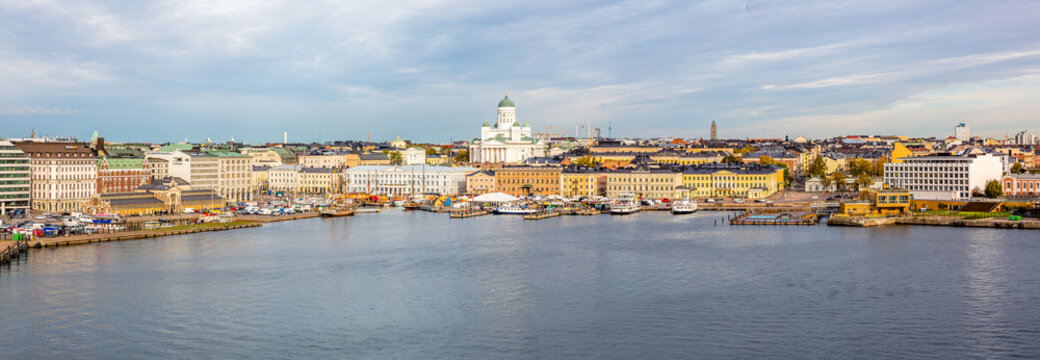  Panorama  of Helsinki, Finland