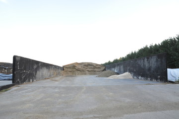 Silo mit Winterfutter Streusalz oder Korn