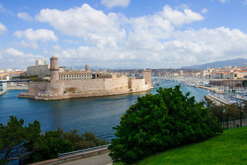 Naklejka premium Fort St-Jean and the Vieux Port