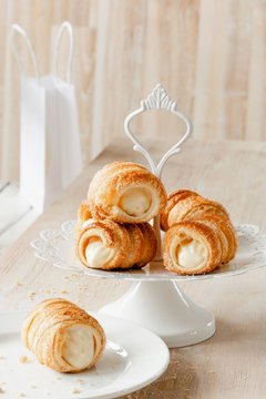 Stuffed croissants