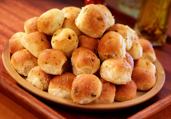 ITALIAN GARLIC DOUGHBALLS